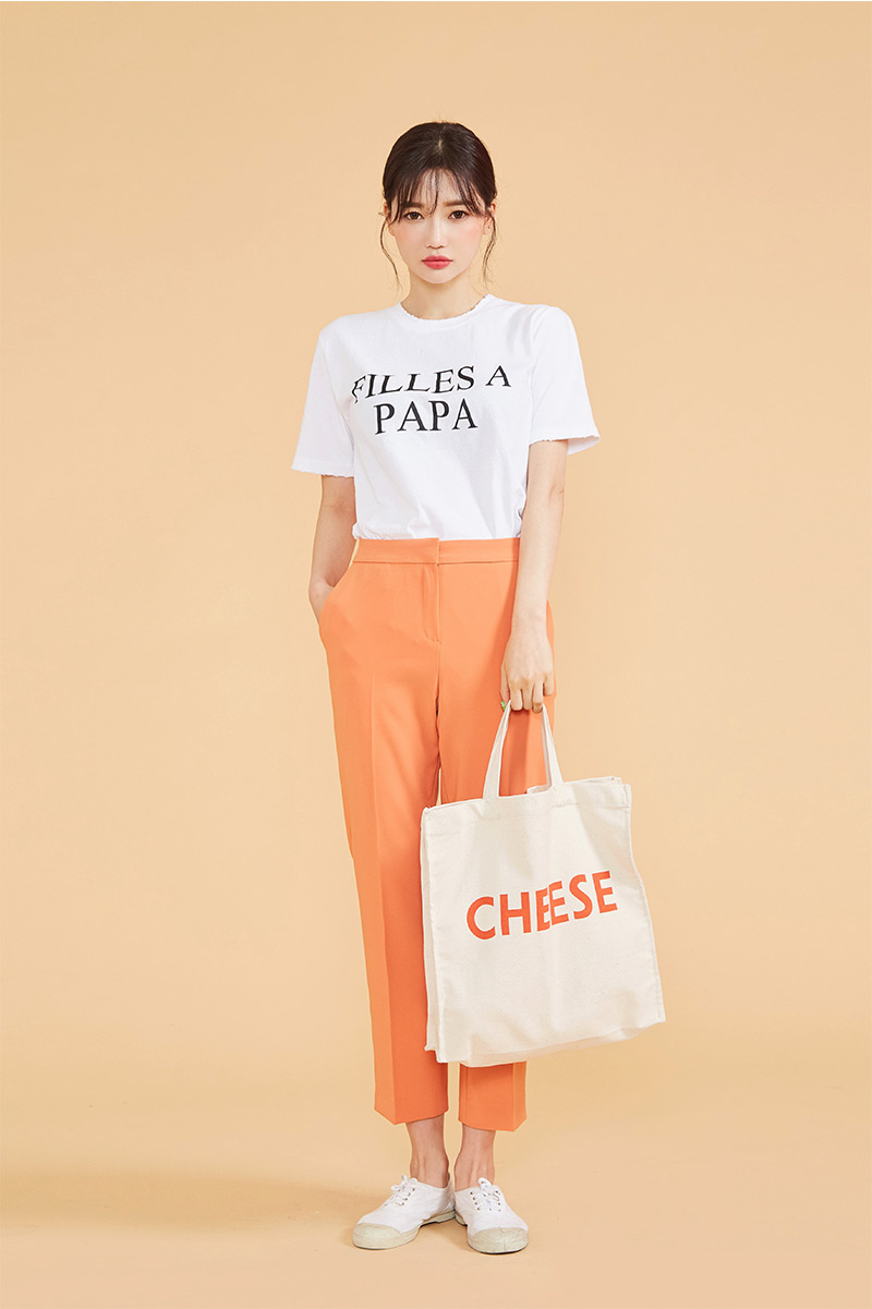 最新韓版服裝，時(shí)尚潮流的背景、影響與地位分析