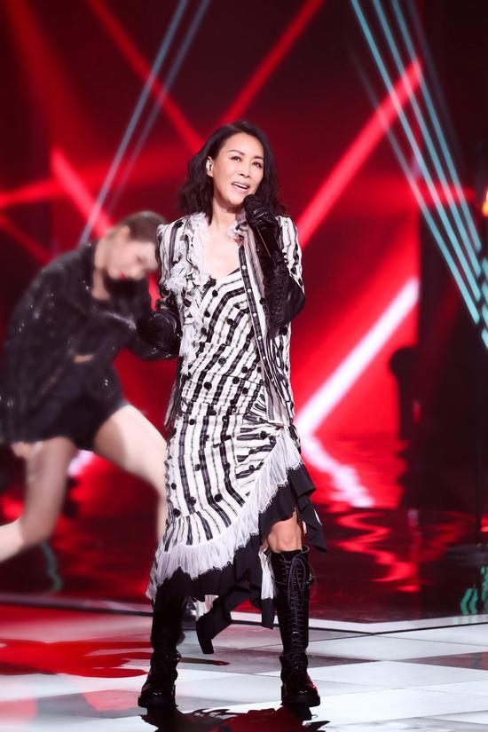 那英新歌，學習之旅的自信旋律，變化中的成就與旋律