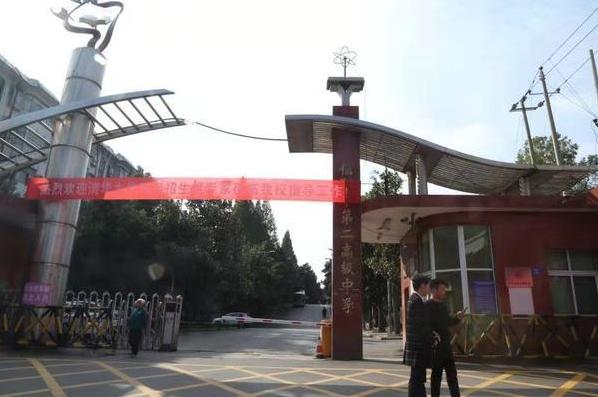 信陽車禍背后的故事，小巷美食寶藏與意外瞬間揭秘