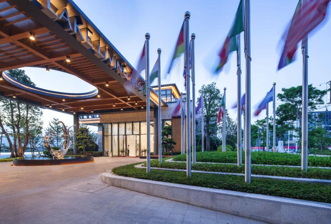 東湖小鎮(zhèn)最新動(dòng)態(tài)，自然美景探索之旅輕松啟程