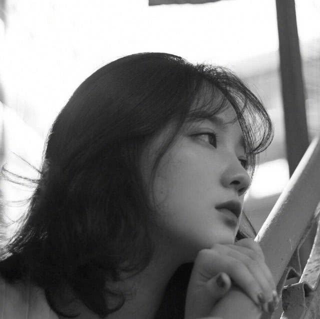 最新潮流前線，展現(xiàn)獨特個性的時尚風(fēng)采！