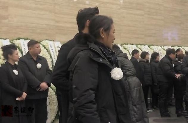 趙忠祥最新消息，科技巨頭引領(lǐng)潮流，全新高科技產(chǎn)品亮相舞臺(tái)