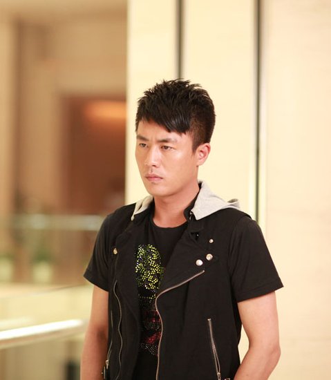 杜淳最新發(fā)型揭秘，巷弄深處的時尚秘密