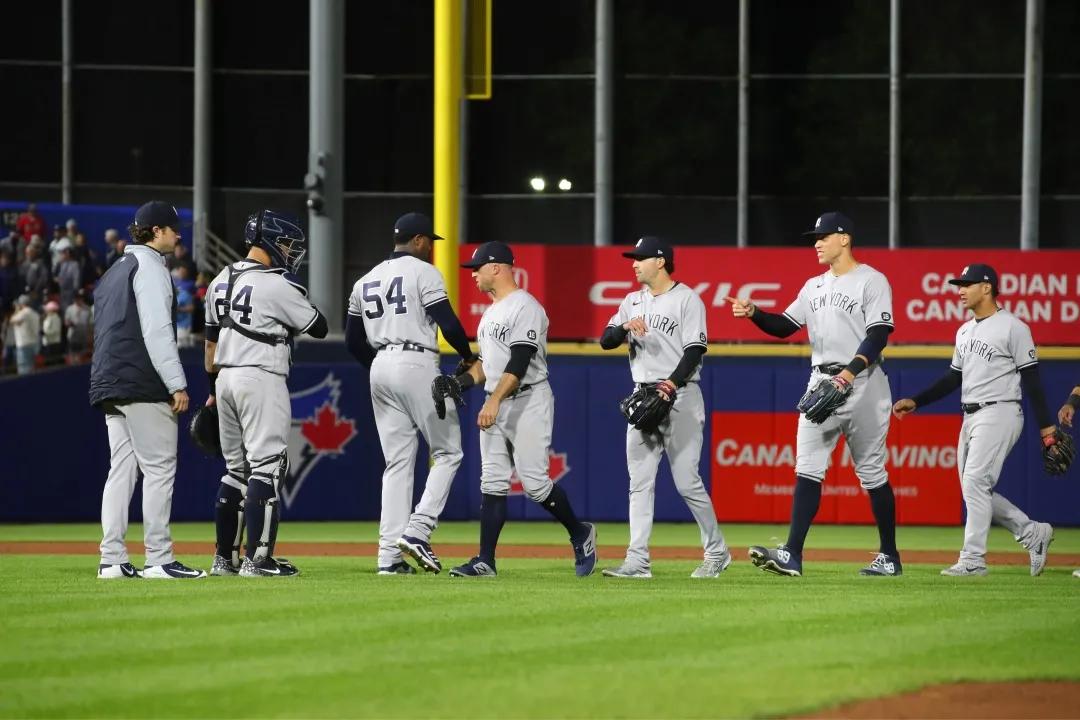 追求更新的力量與時(shí)代步伐，渴望最新日期的探索與追求