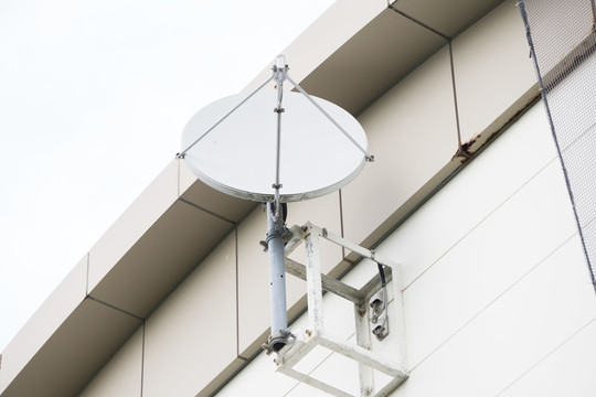 技術(shù)革新與觀眾體驗，電視最新天線觀點碰撞記