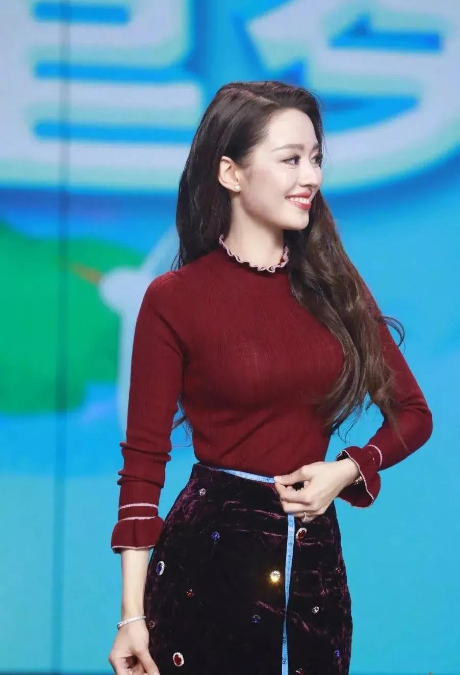 最新女星視頻，星光變化中的自信與成就力量