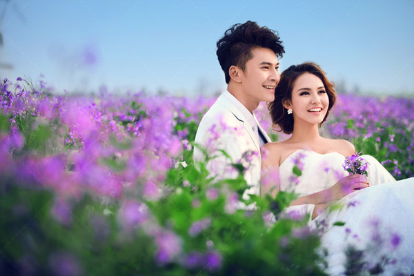 秋霞最新婚,秋霞最新婚，一場(chǎng)自然美景的探索之旅