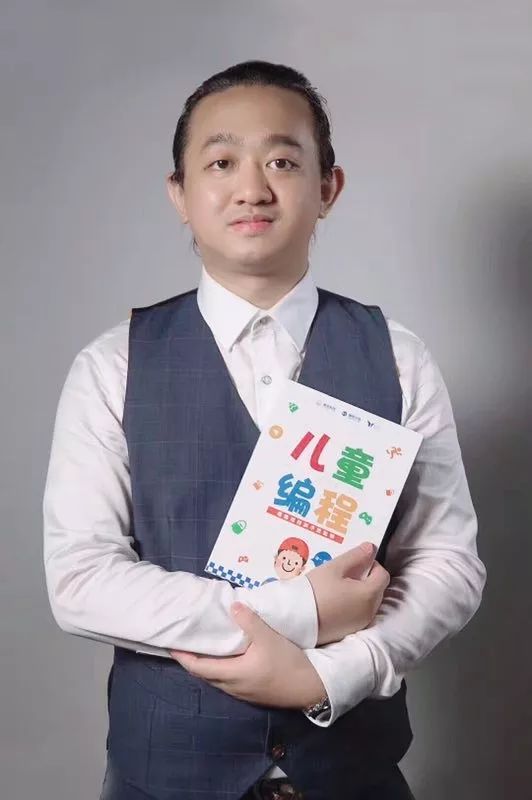 葉正喬最新,葉正喬最新動(dòng)態(tài)????，帶你領(lǐng)略不一樣的風(fēng)采！