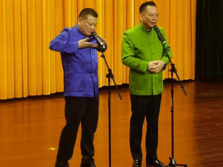 滑稽演員徐磊的老公，舞臺(tái)背后的靈魂伴侶