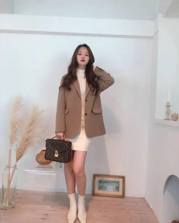 韓國新晉女主播作品探秘與欣賞，領(lǐng)略精彩瞬間