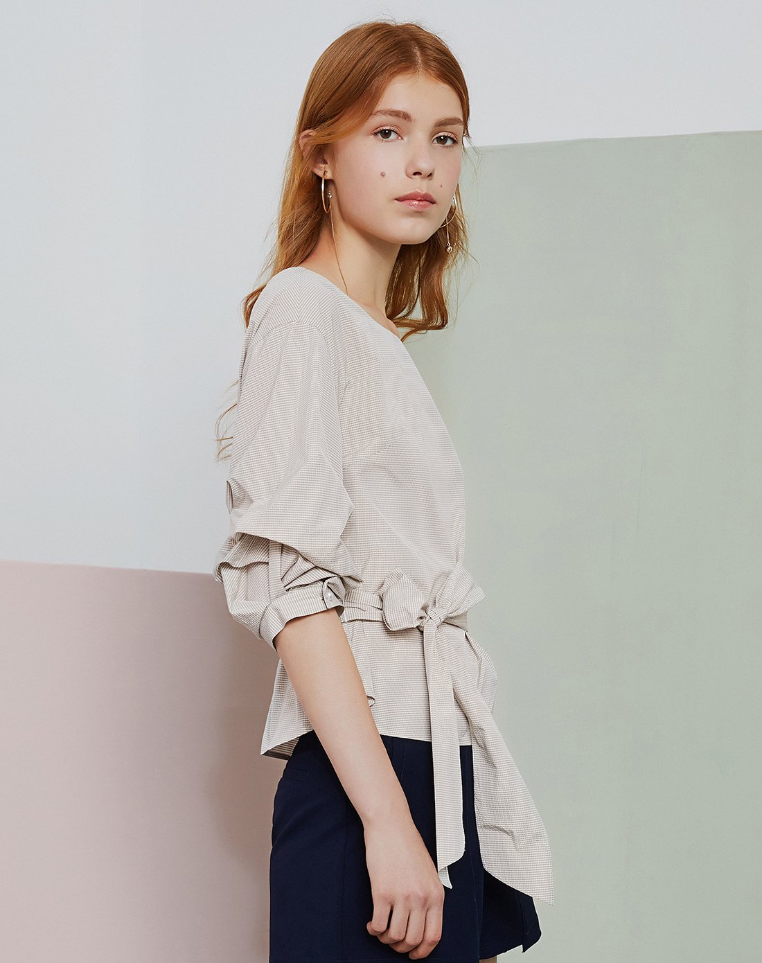 紅袖新款服飾，時尚自信之源，引領(lǐng)風(fēng)尚變化之路