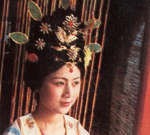 演員馬蘭圖片集，展現(xiàn)風(fēng)采的劇照欣賞