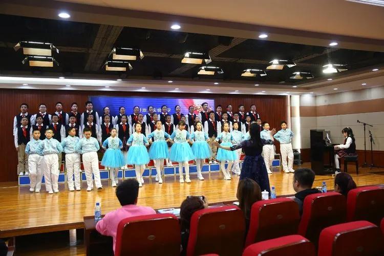 科技與藝術(shù)融合之作，智能合唱助手推薦適合合唱比賽的歌曲