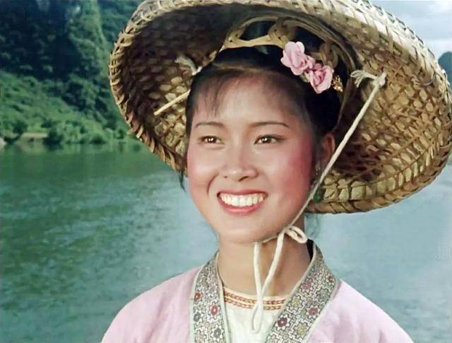 劉三姐電影，展現(xiàn)變化、自信與成就的力量傳奇之旅