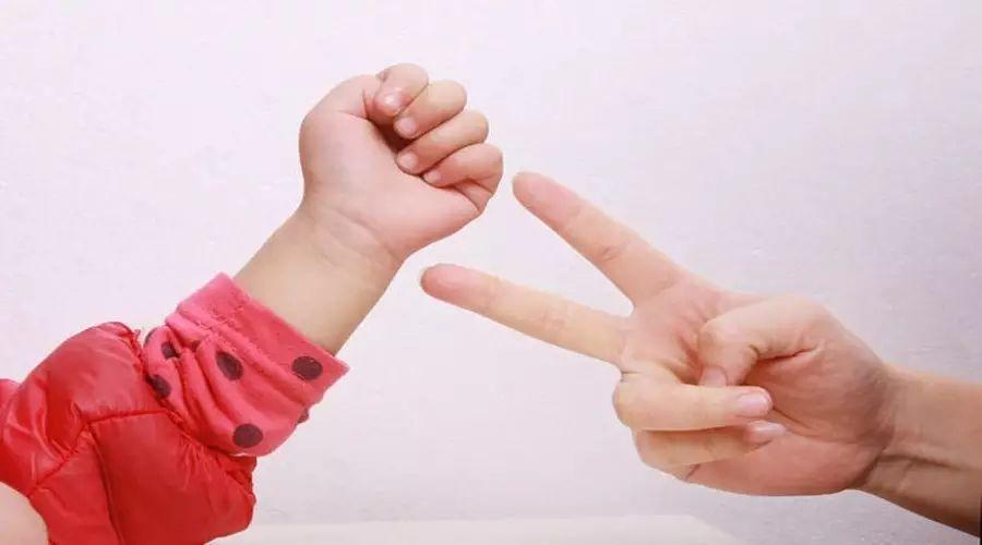 幼兒大班最新趣味手指游戲集錦，玩轉(zhuǎn)手指游戲，快樂成長！