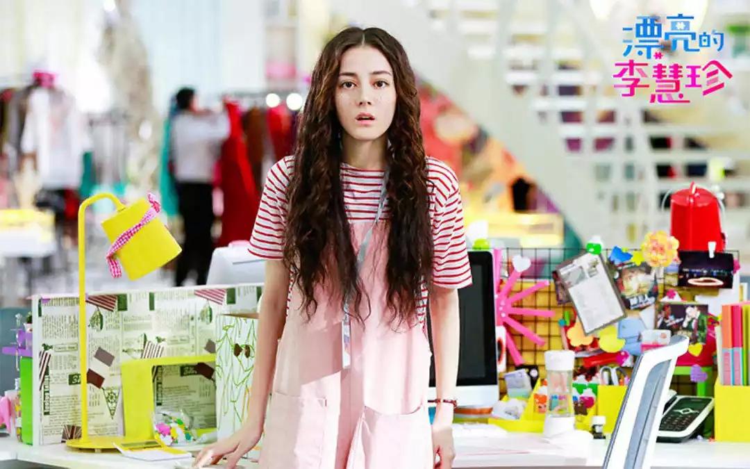 江姓演員，演藝之路的閃耀之星