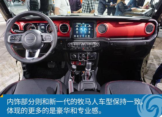 最新WWE狂野角斗士，熱血激戰(zhàn)，榮耀歸來！