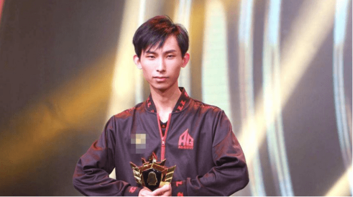 夢(mèng)淚最新視頻，變化中的學(xué)習(xí)之旅，自信與成就感的起點(diǎn)