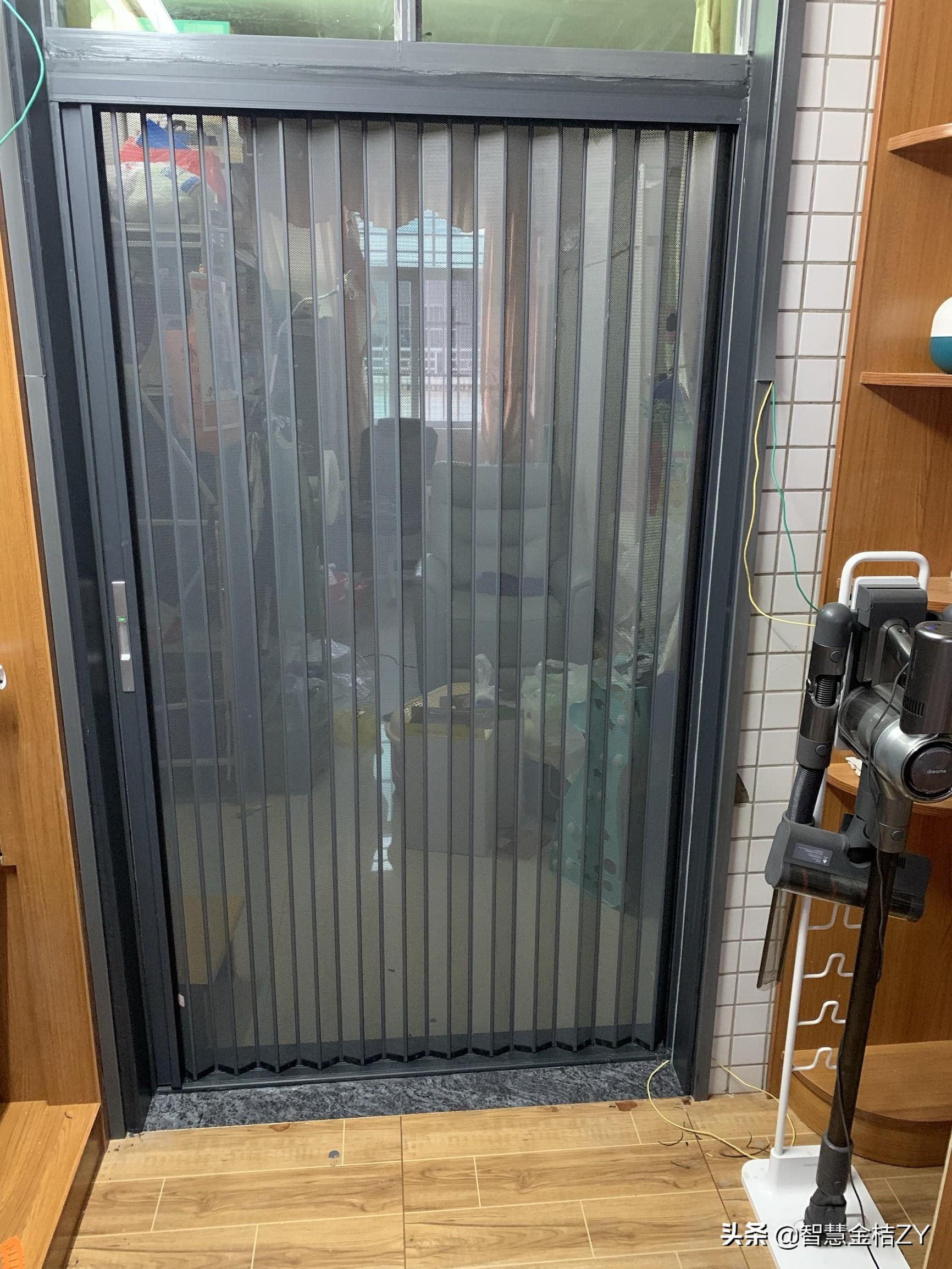 最新折疊門，開啟變化之門，自信邁向成功之路的時尚之選