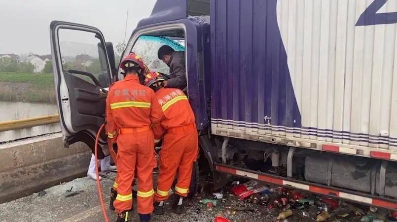 無為最新車禍原因探討及應(yīng)對之策探討