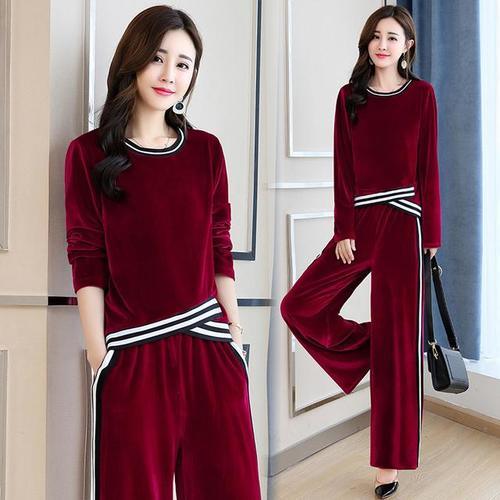 2025秋季女裝流行趨勢(shì)，自信與成長(zhǎng)力量的時(shí)尚變遷