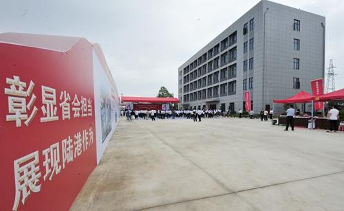 向塘最新動(dòng)態(tài)，科技重塑生活，未來(lái)之光體驗(yàn)之旅