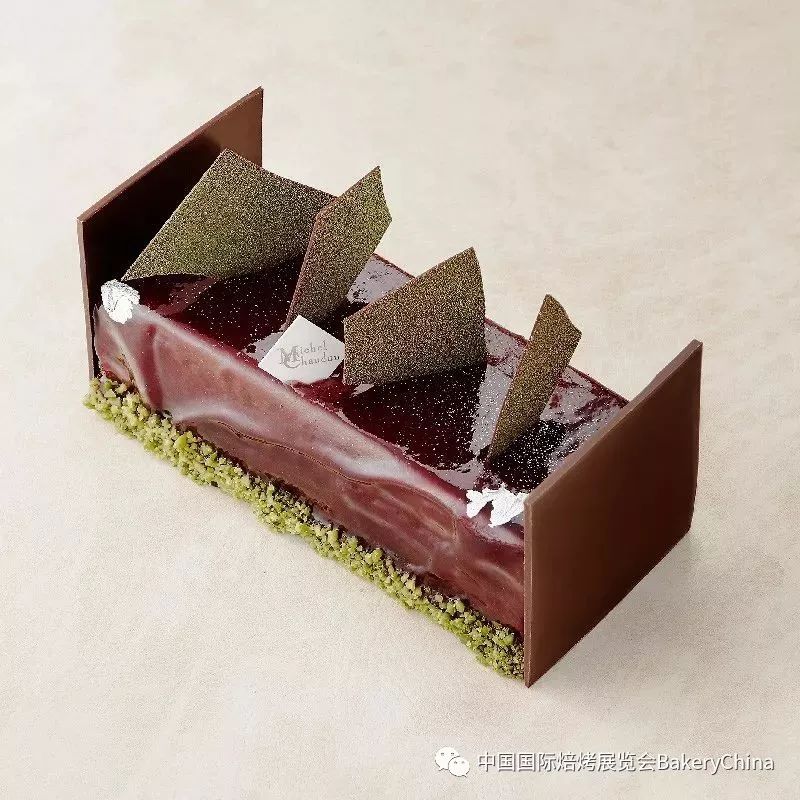 傳統(tǒng)與創(chuàng)新交融，最新三層壽糕的誕生與演繹