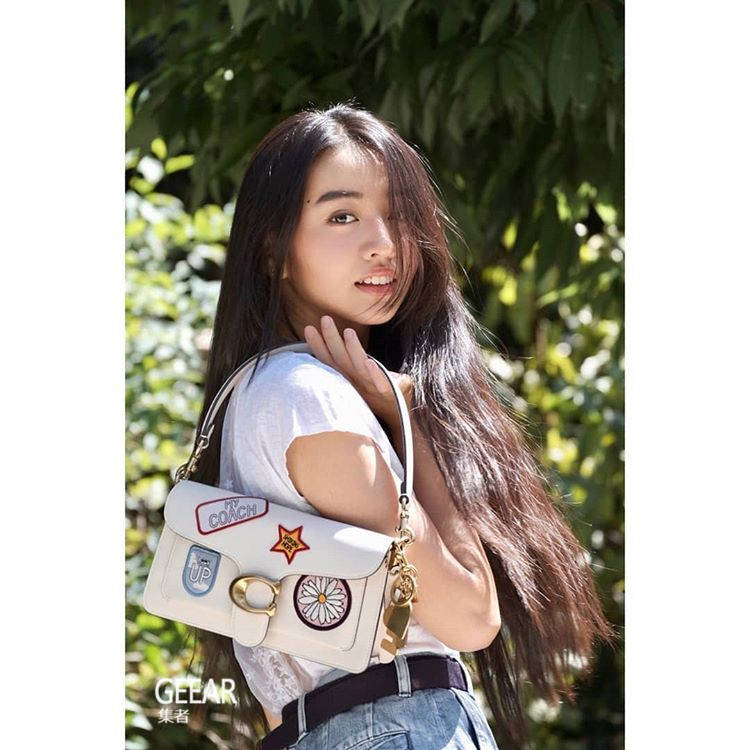 希咲彩最新番號(hào)，友情色彩的日常揭秘