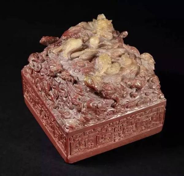 時(shí)代之光下的璀璨明珠，最新款寶雕亮相！